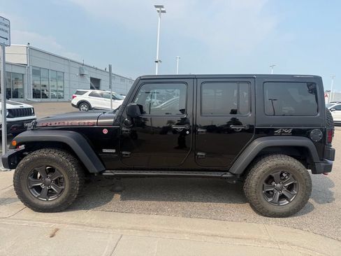 Used 2018 Jeep Wrangler Unlimited Rubicon AWD/4WD image 7