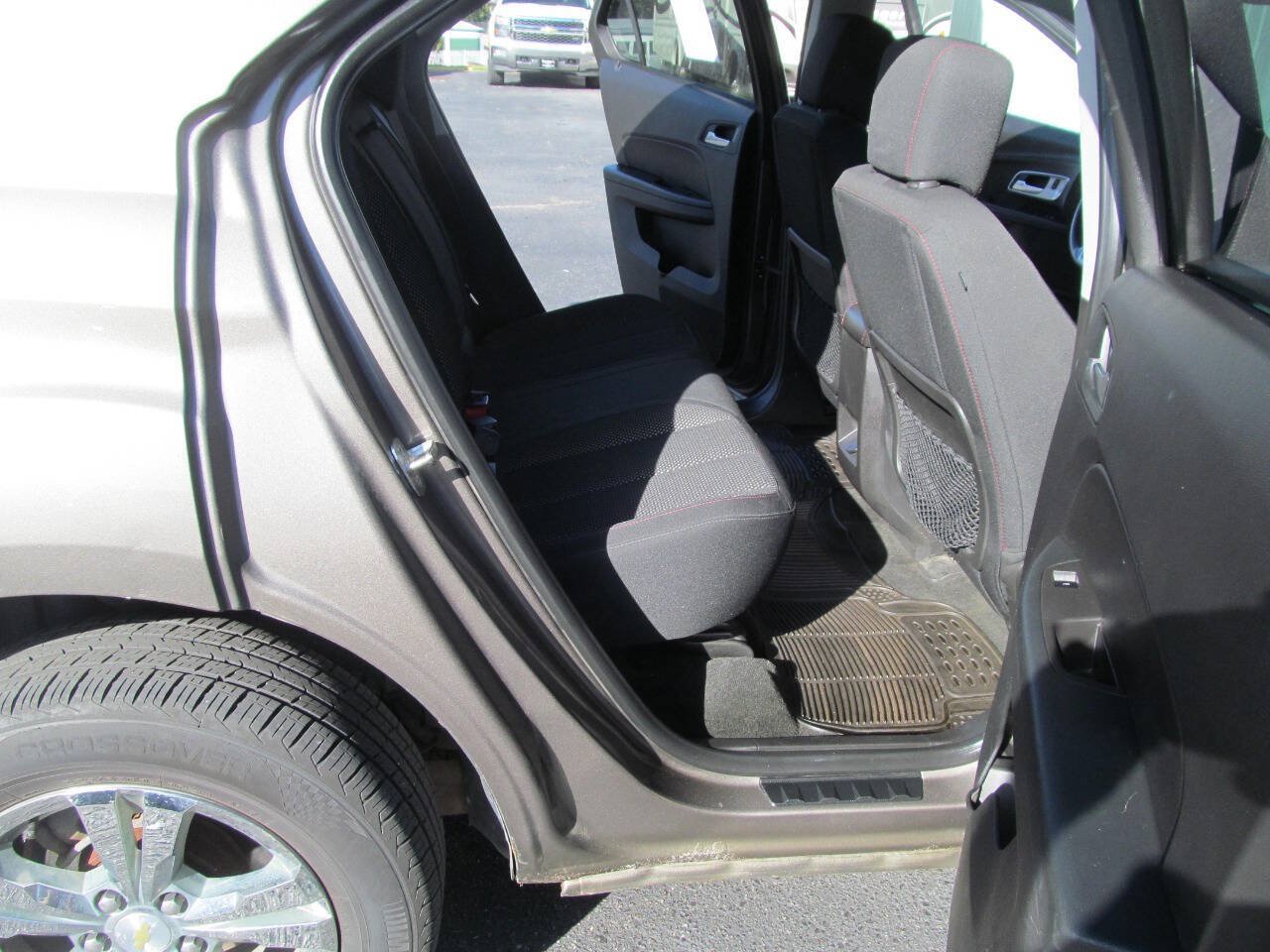 Used 2012 Chevrolet Equinox LT w/ Driver Convenience Package FWD image 19