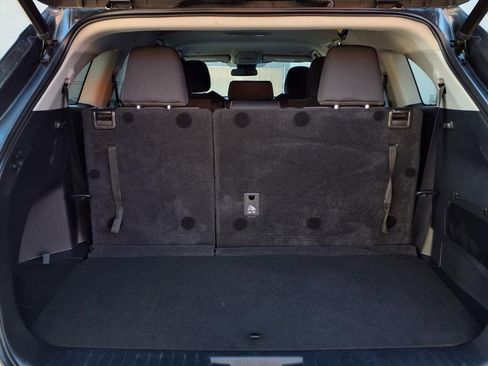 Certified 2023 Toyota Highlander LE image 21