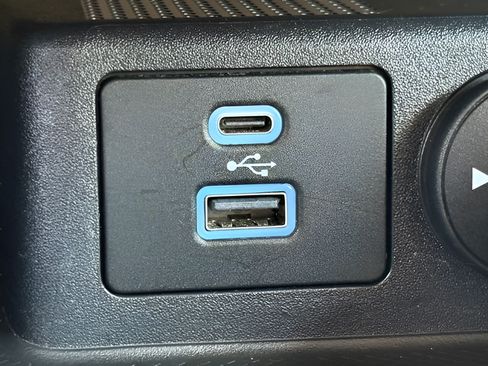 Used 2022 Ford Escape Titanium AWD/4WD image 13