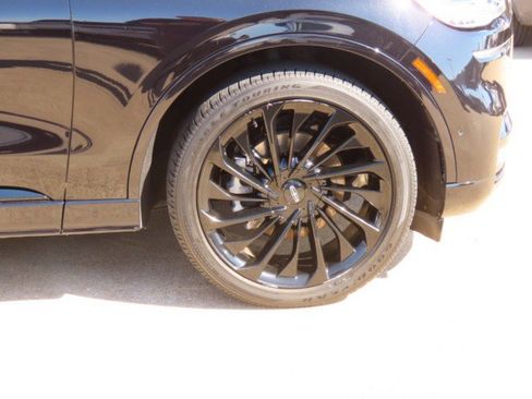 Certified 2023 Lincoln Aviator Reserve w/ Equipment Group 201A image 7