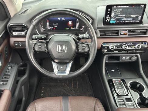 Certified 2024 Honda Pilot Elite image 13