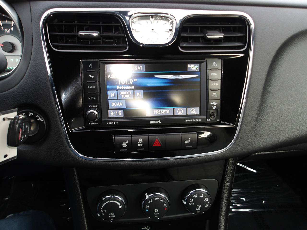 Used 2014 Chrysler 200 Limited FWD image 23