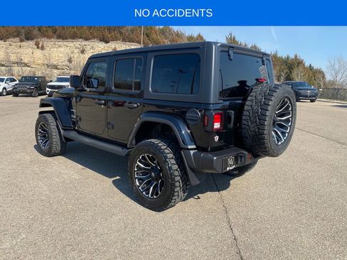 Used 2021 Jeep Wrangler Unlimited Sahara w/ Uconnect 4C Nav & Sound Group image 4