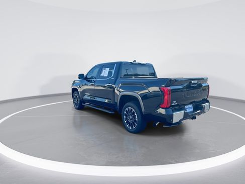 Used 2025 Toyota Tundra Limited AWD/4WD image 7