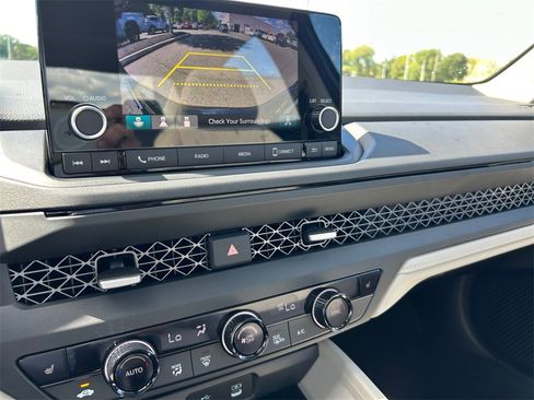 New 2025 Honda Accord SE image 22