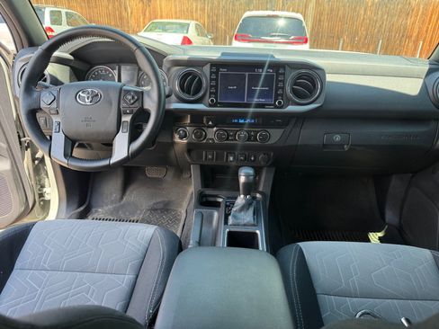 Used 2022 Toyota Tacoma TRD Off-Road w/ Truck Exterior Package (TMS) AWD/4WD image 19