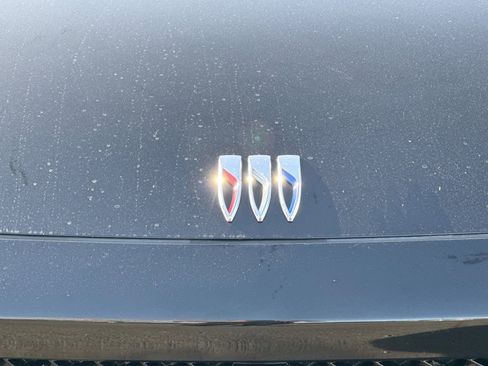 Used 2025 Buick Envision Sport Touring image 43