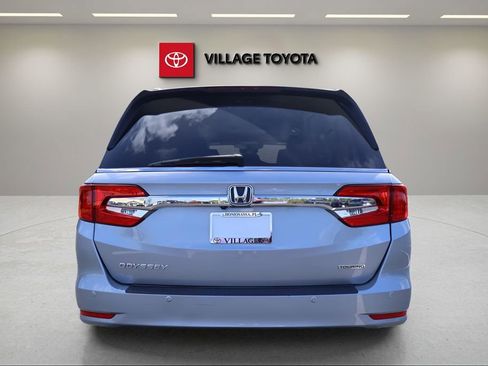 Used 2018 Honda Odyssey Touring image 5