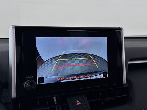 Certified 2025 Toyota RAV4 XLE AWD/4WD image 16
