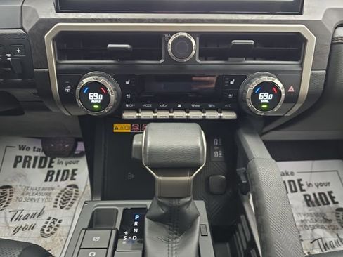 Used 2025 Toyota Tacoma Limited image 18