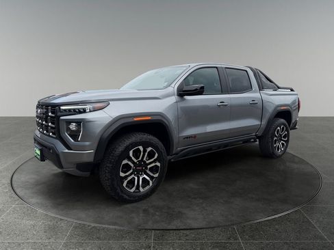 Used 2025 GMC Canyon AT4 w/ Nightfall Edition AWD/4WD image 3
