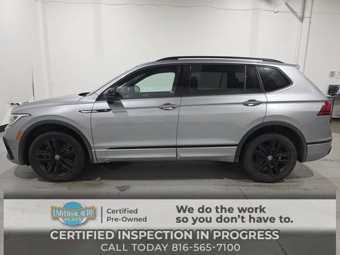 Used 2022 Volkswagen Tiguan SE R-Line image 1