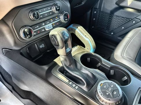 Used 2022 Ford Bronco Wildtrak AWD/4WD image 23