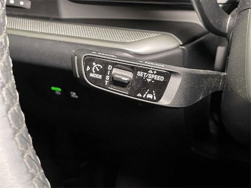 Used 2024 Porsche Cayenne image 42