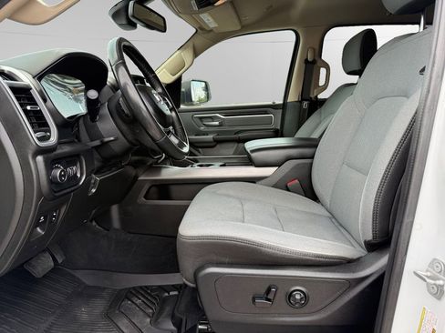 Used 2019 RAM 1500 Big Horn RWD image 9