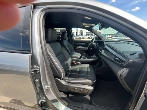 Used 2025 Buick Enclave Sport Touring FWD image 37
