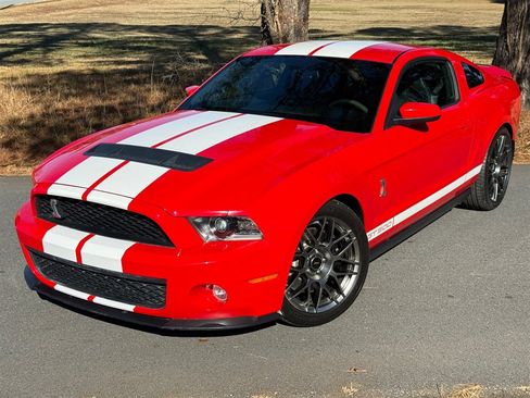 Used 2012 Ford Mustang Shelby GT500 w/ SVT Performance Pkg image 6