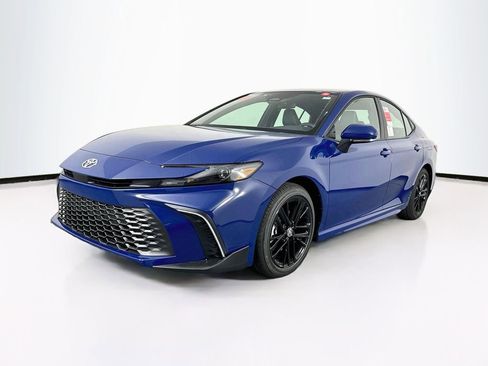 New 2026 Toyota Camry SE FWD image 3