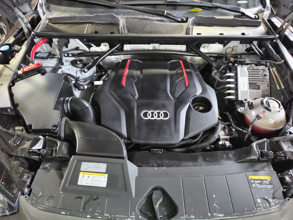 Used 2023 Audi SQ5 Prestige w/ Prestige Package AWD/4WD image 16
