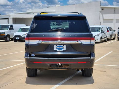 Used 2023 Lincoln Navigator L Reserve AWD/4WD image 5