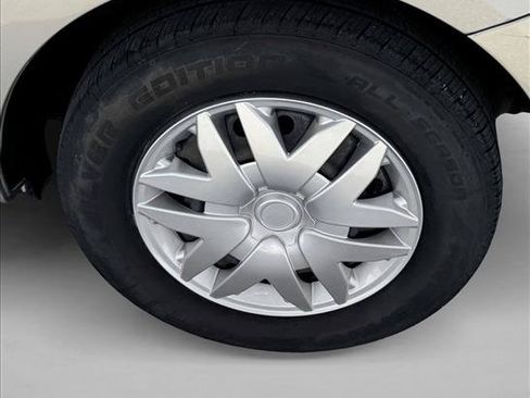 Used 2007 Toyota Sienna LE FWD image 9