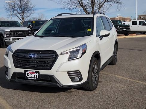 Used 2022 Subaru Forester Limited image 2