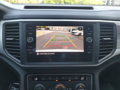 Used 2021 Volkswagen Atlas Cross Sport SE AWD/4WD image 34