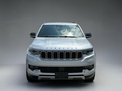 Used 2024 Jeep Wagoneer Series II w/ Flexible Seating Group RWD image 1