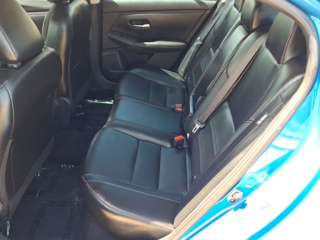 Used 2025 Nissan Sentra SR w/ SR Premium Package FWD image 13