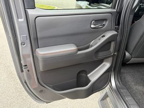 Used 2022 Nissan Frontier Pro-X RWD image 20