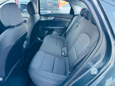 Used 2021 Kia Forte Sedan image 9