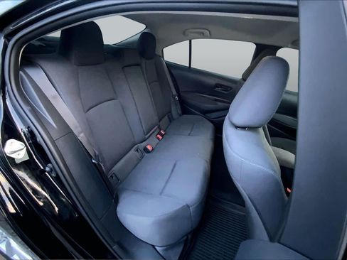 Used 2024 Toyota Corolla LE FWD image 17