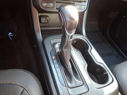 Used 2022 GMC Canyon AT4 w/ Trailering Package image 15