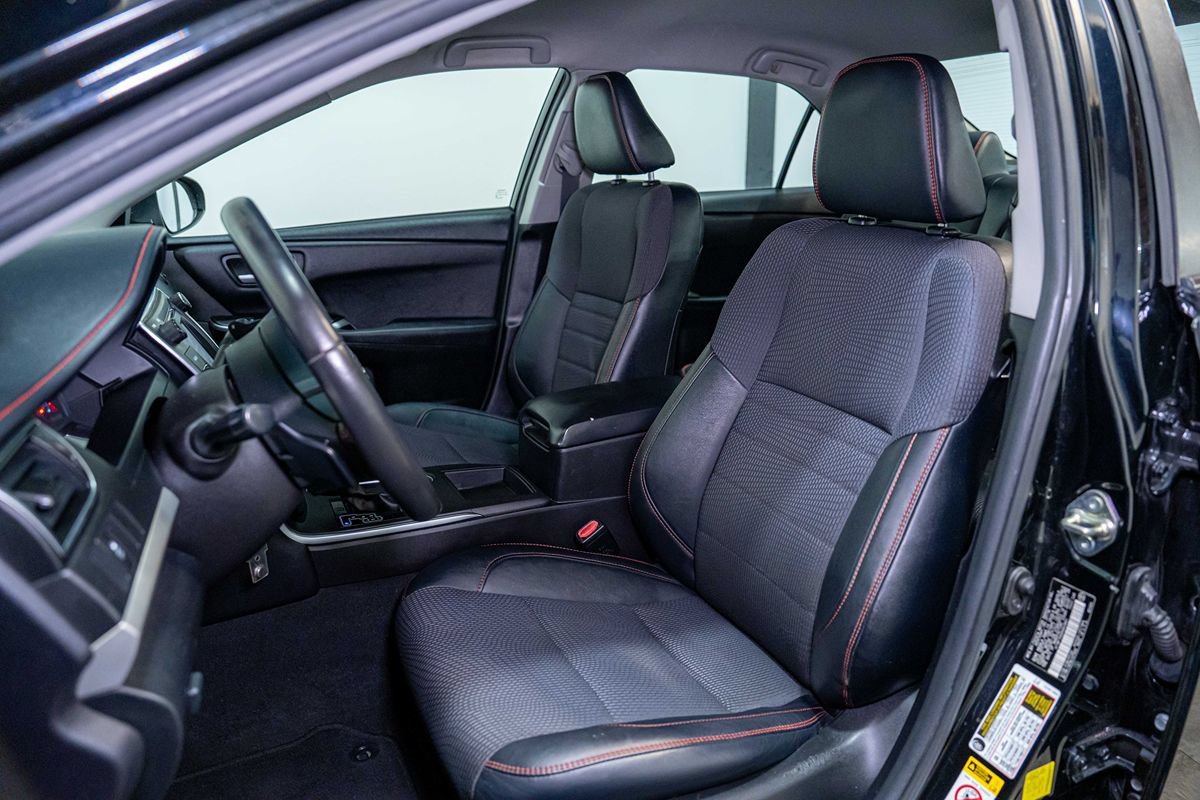Used 2017 Toyota Camry SE FWD image 6