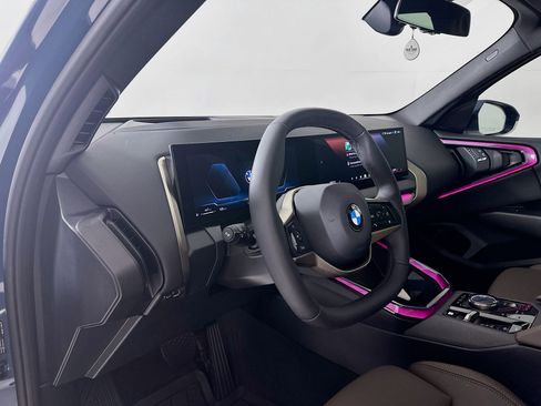 Used 2025 BMW X3 xDrive30i w/ Premium Package image 10