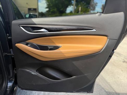 Used 2020 Buick Enclave Essence w/ Sound and Sites Package AWD/4WD image 21