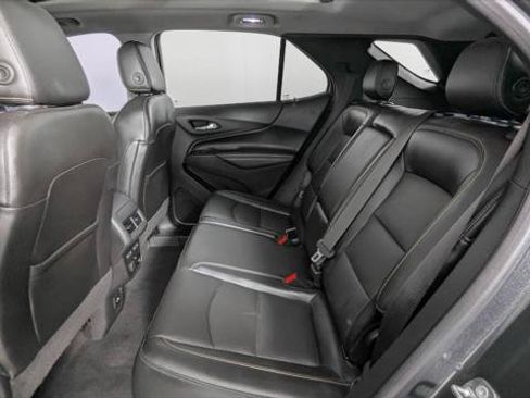Used 2018 Chevrolet Equinox Premier FWD image 18