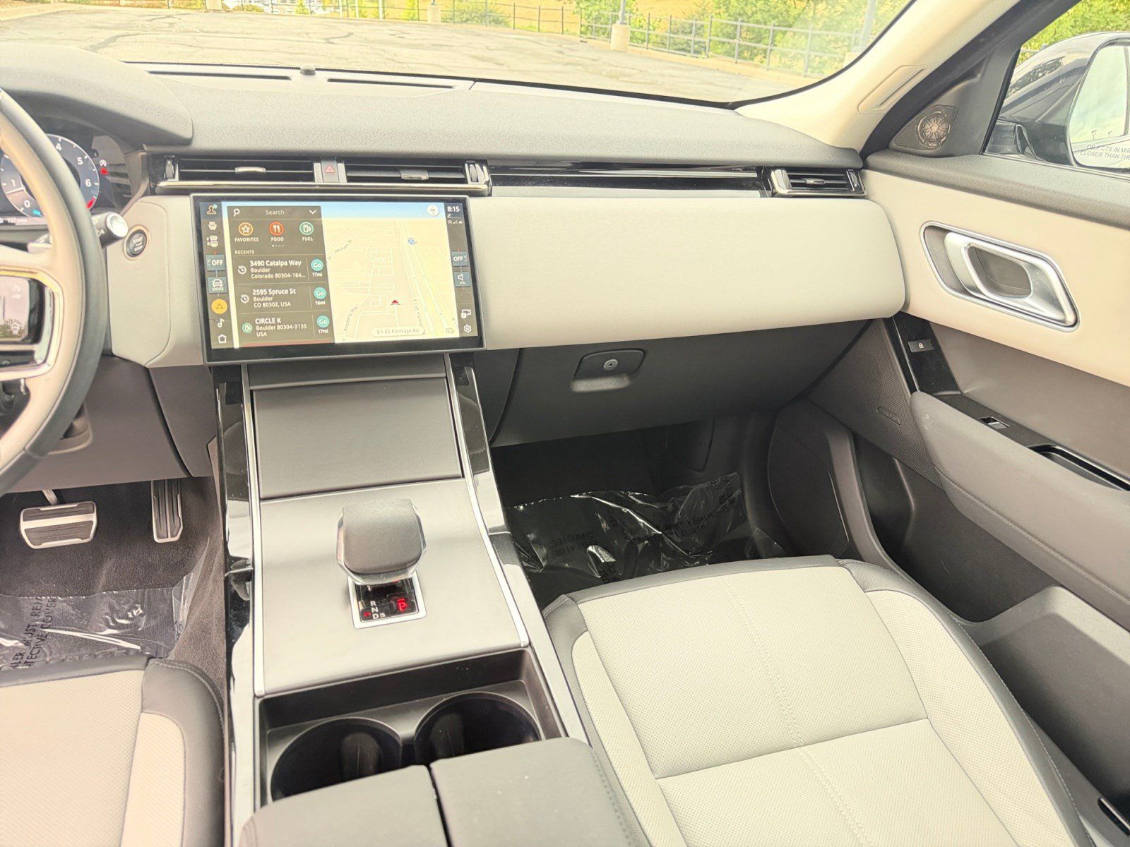 Used 2025 Land Rover Range Rover Velar Dynamic SE AWD/4WD image 19