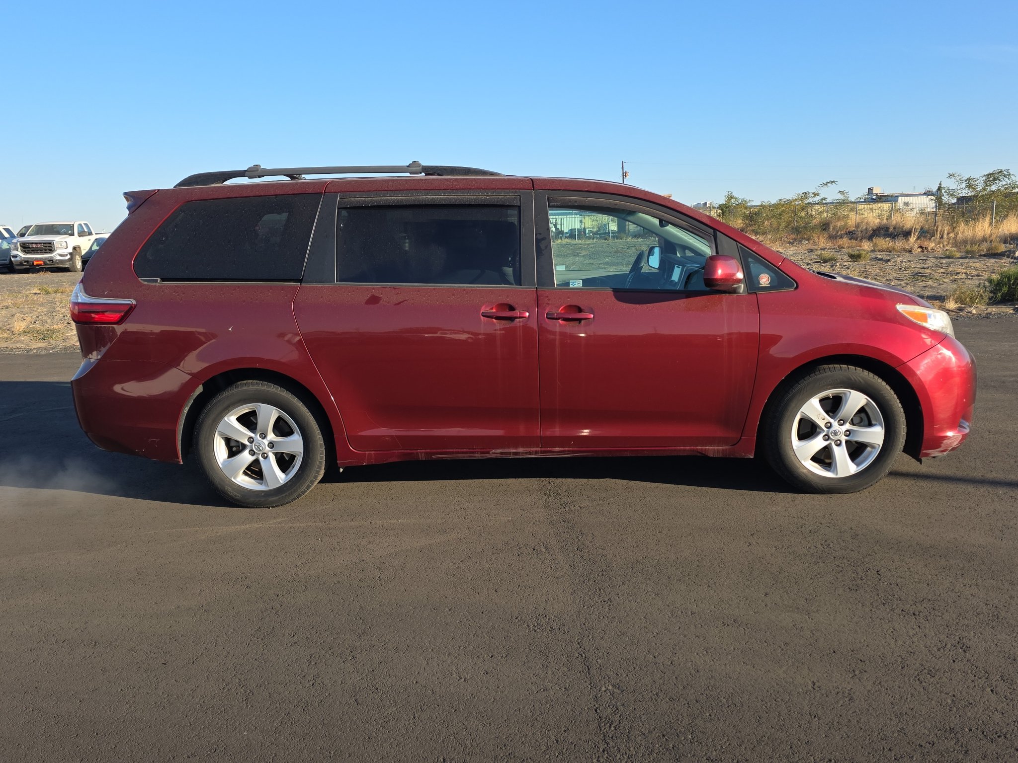 Used 2015 Toyota Sienna LE FWD image 9