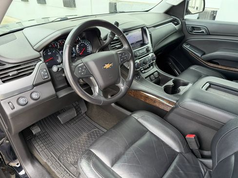 Used 2018 Chevrolet Suburban LT image 10