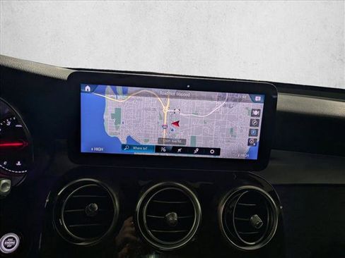 Used 2020 Mercedes-Benz GLC 300 4MATIC image 19