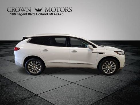 Used 2019 Buick Enclave Premium w/ Experience Buick Package image 2