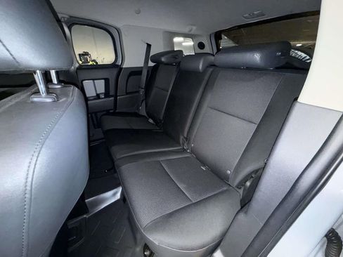Used 2014 Toyota FJ Cruiser 4WD w/ Upgrade Package image 17
