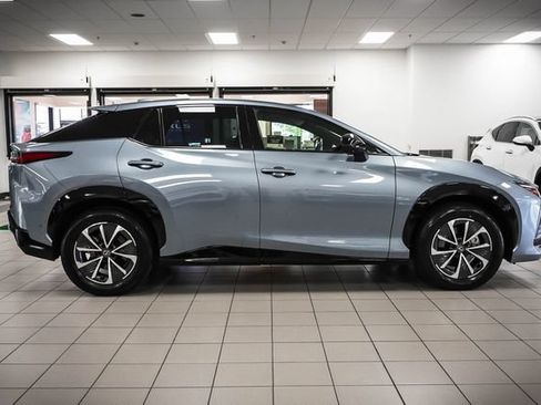Used 2023 Lexus RZ 450e Premium w/ Technology Package AWD/4WD image 5