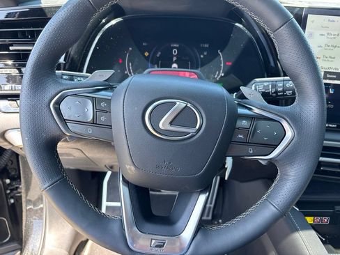 Used 2023 Lexus RX 500h F Sport w/ Cold Area Package AWD/4WD image 33