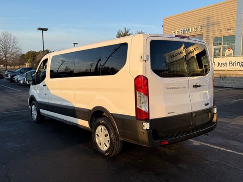 Used 2023 Ford Transit 350 XLT RWD image 4