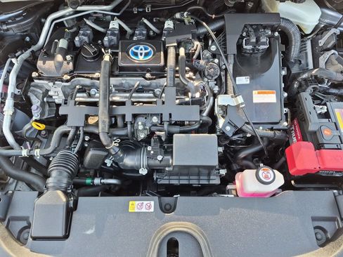 Used 2022 Toyota Corolla LE FWD image 32