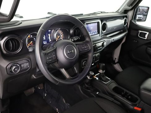 Used 2022 Jeep Wrangler Unlimited Sport AWD/4WD image 24
