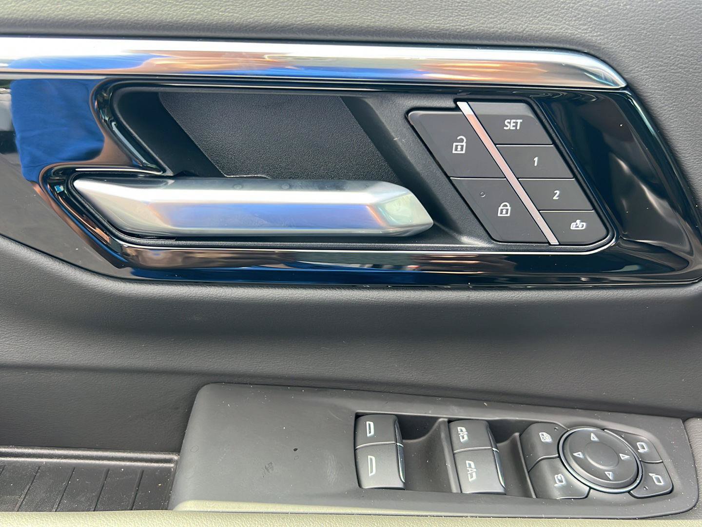 New 2026 Chevrolet Tahoe High Country AWD/4WD image 14